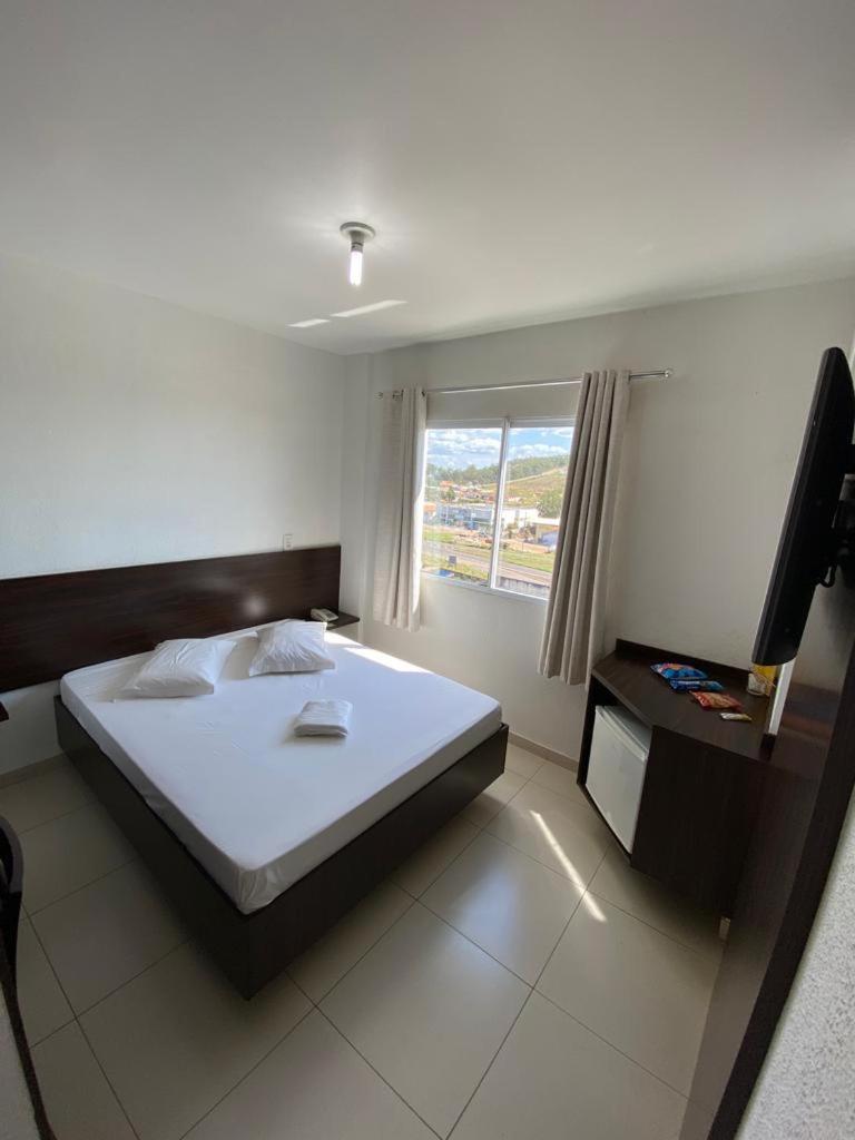 Hotel Rota Do Sol パトロシニオ エクステリア 写真
