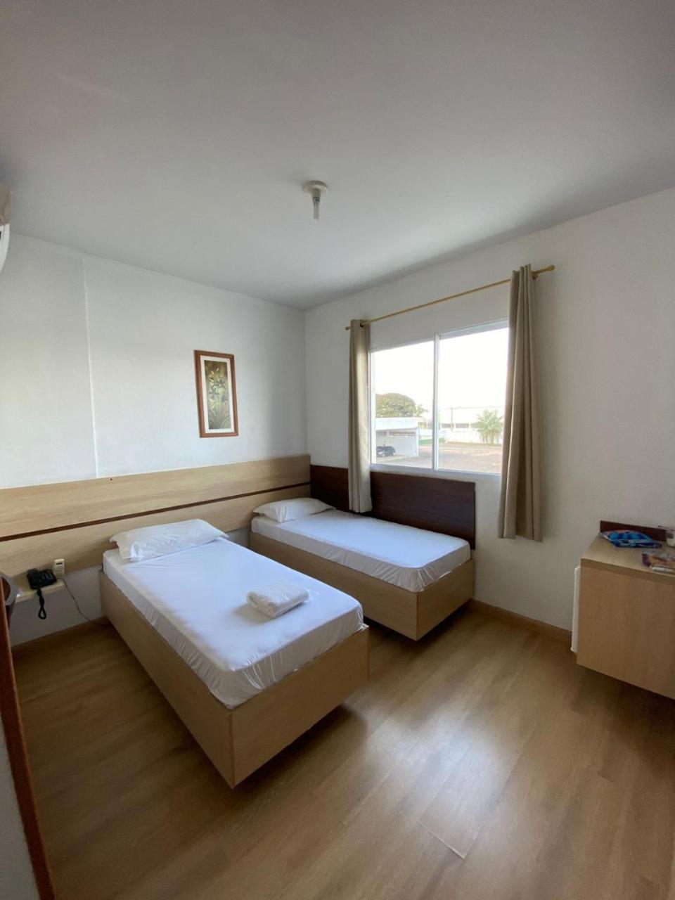 Hotel Rota Do Sol パトロシニオ エクステリア 写真